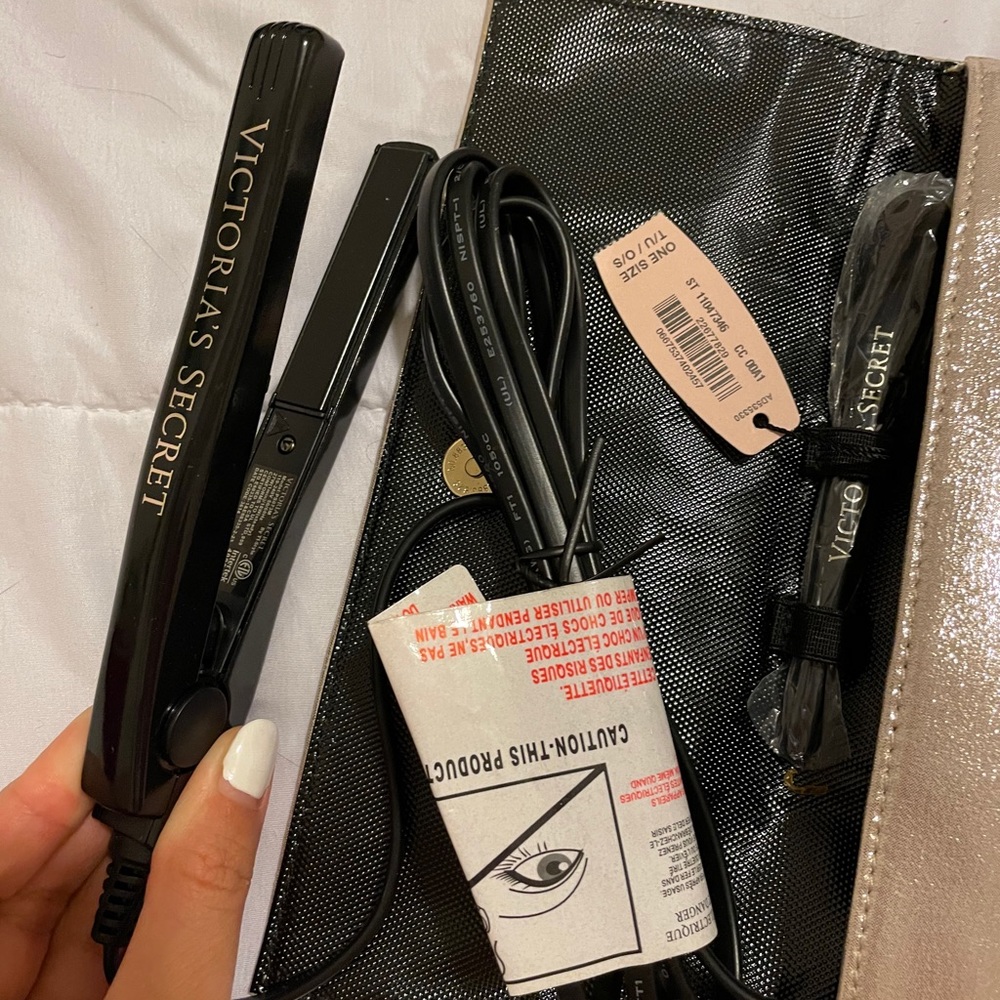 Victoria Secret Hair Straightner